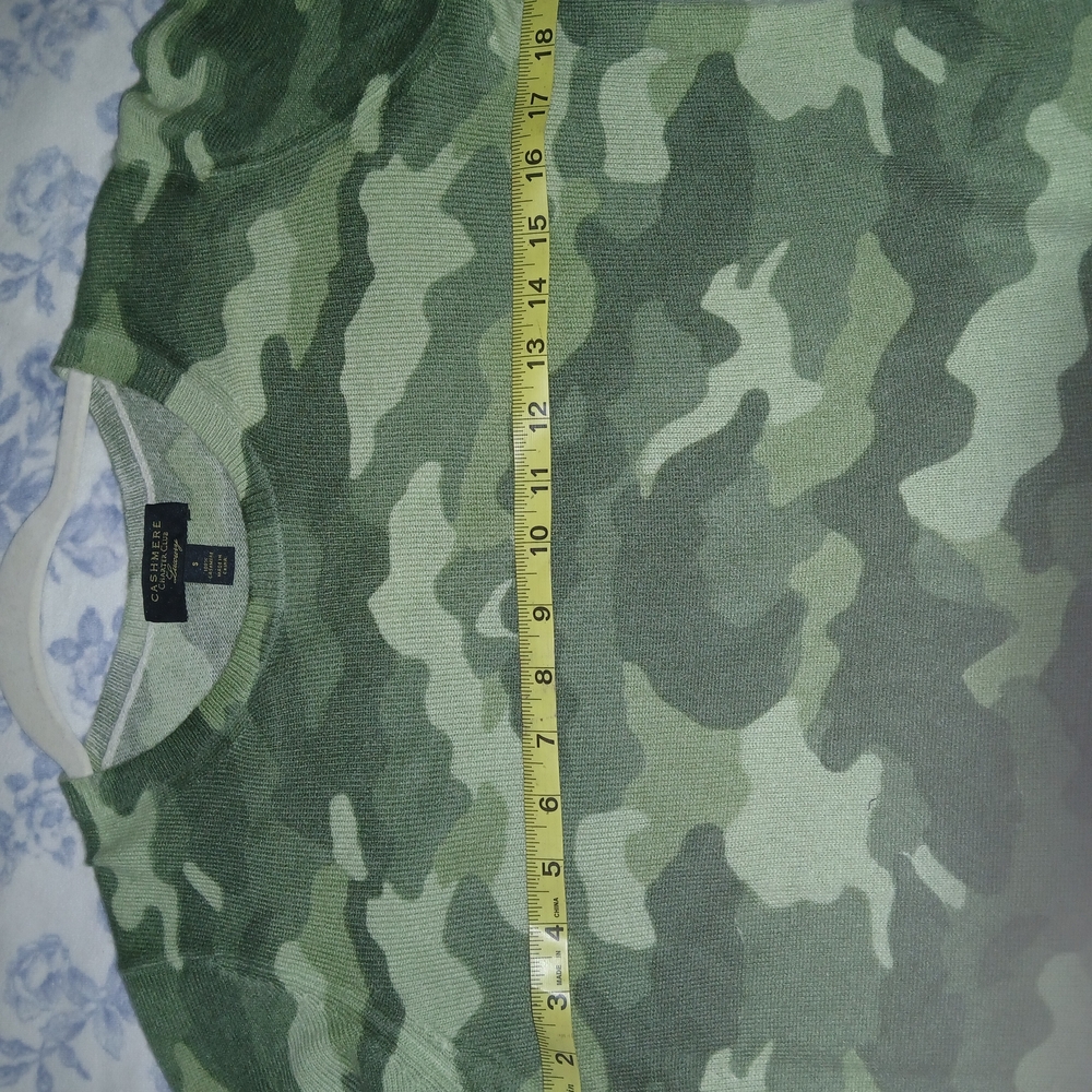 Charter Club Green Camo Long Sleeve Crewneck Tee - Picture 5 of 6